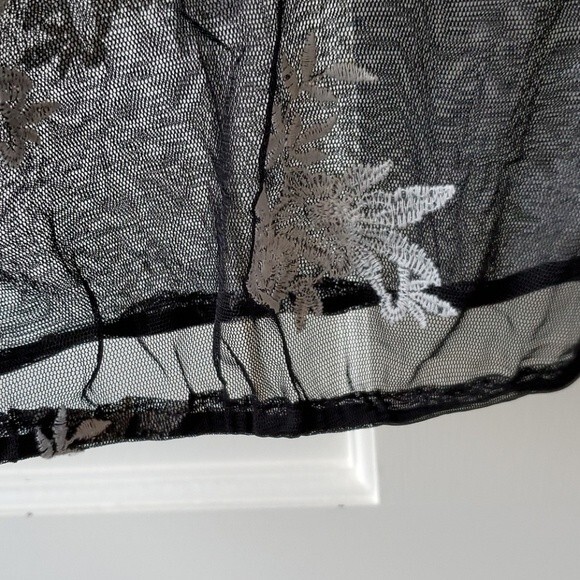 DANIEL RAINN EMBROIDERED SHEER FLORAL MESH SLEEVELESS TOP SMALL - Picture 6 of 9